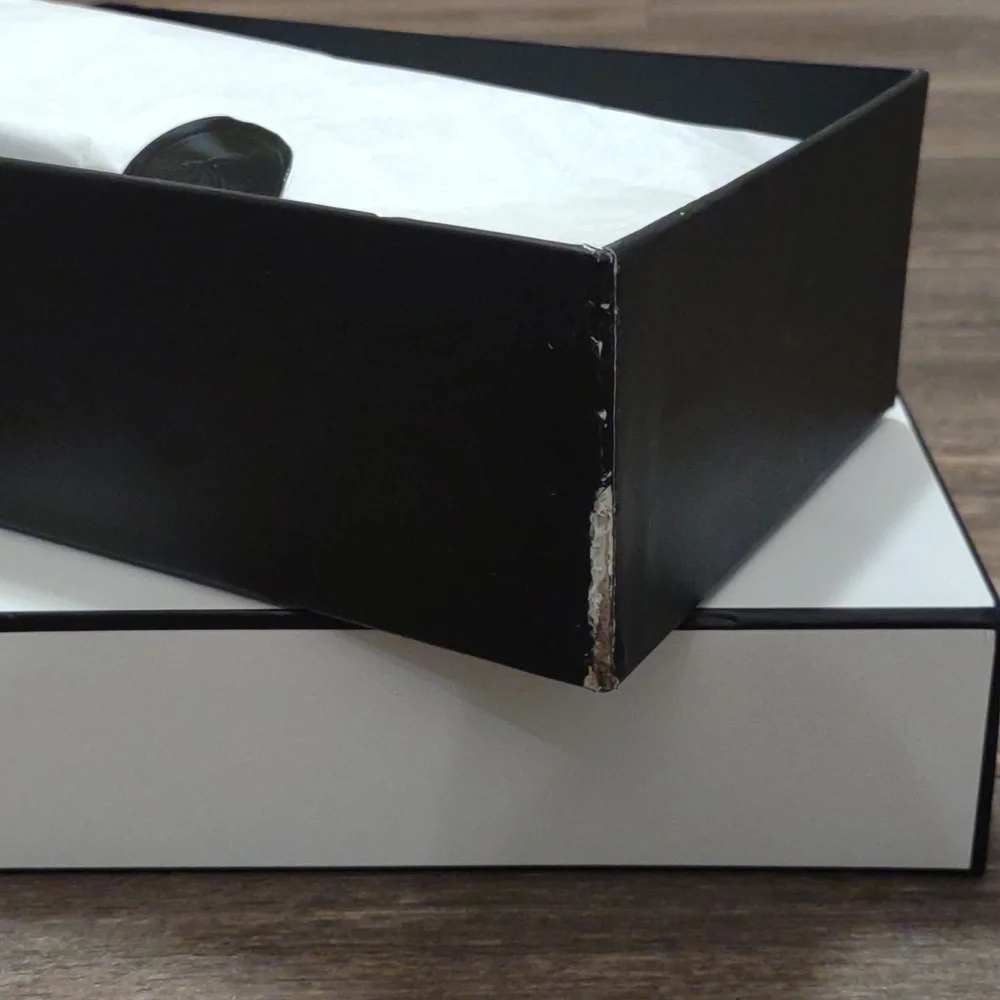 Authentic Chanel Gift box - Picture 8 of 10
